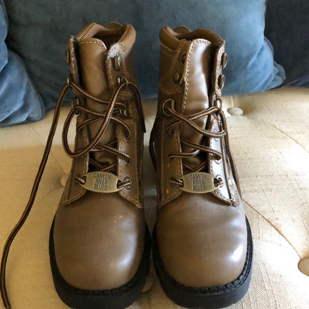 🆕 Canyon River Boots 🥾